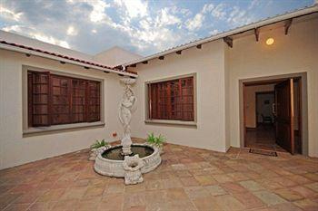 354 On York Avenue Hotel Randburg Exterior photo