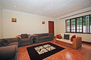 354 On York Avenue Hotel Randburg Exterior photo